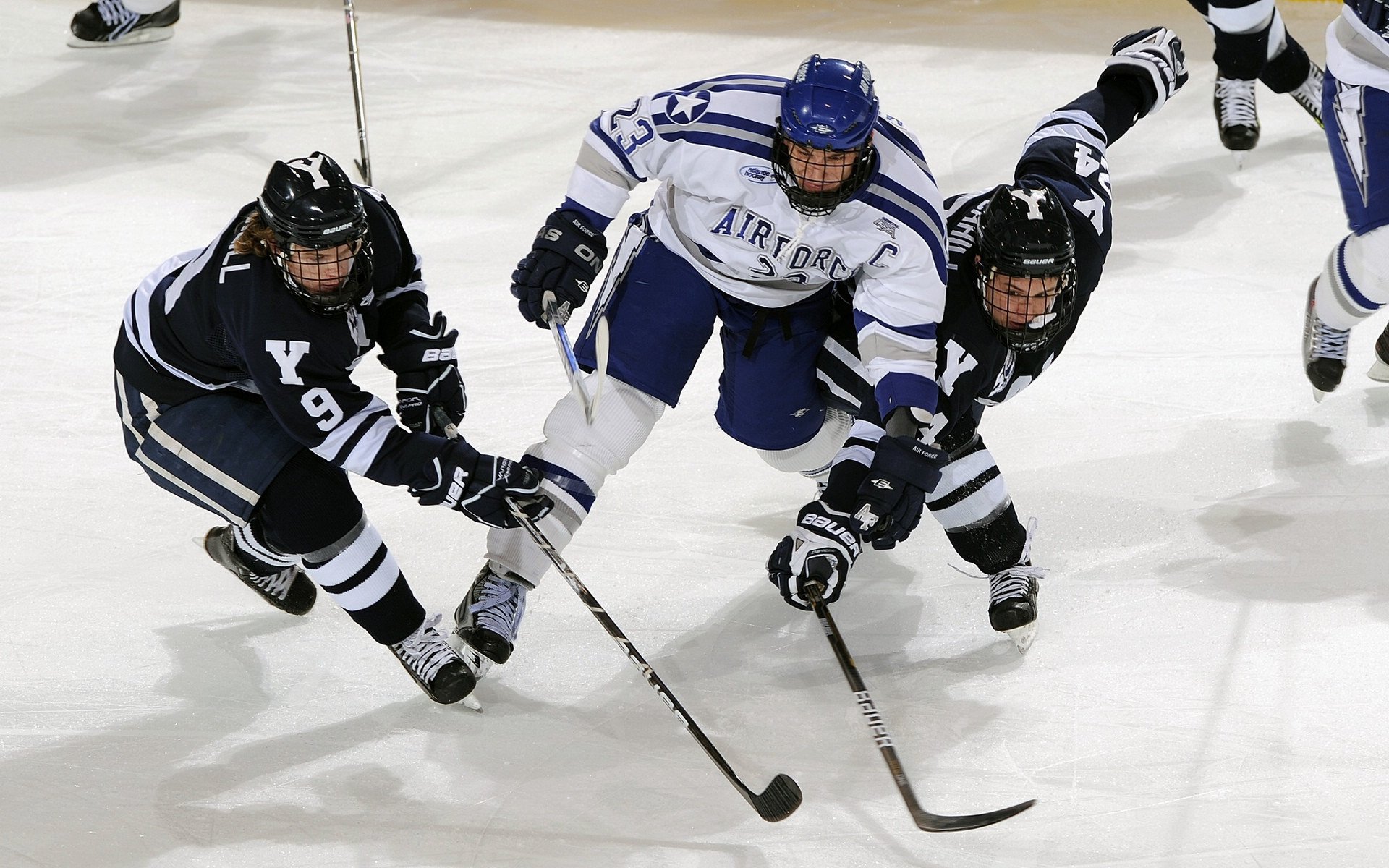 九游网页版入口-冠军团队心理辅导项目帮助球员维持赛季高水平发挥，冠军心态